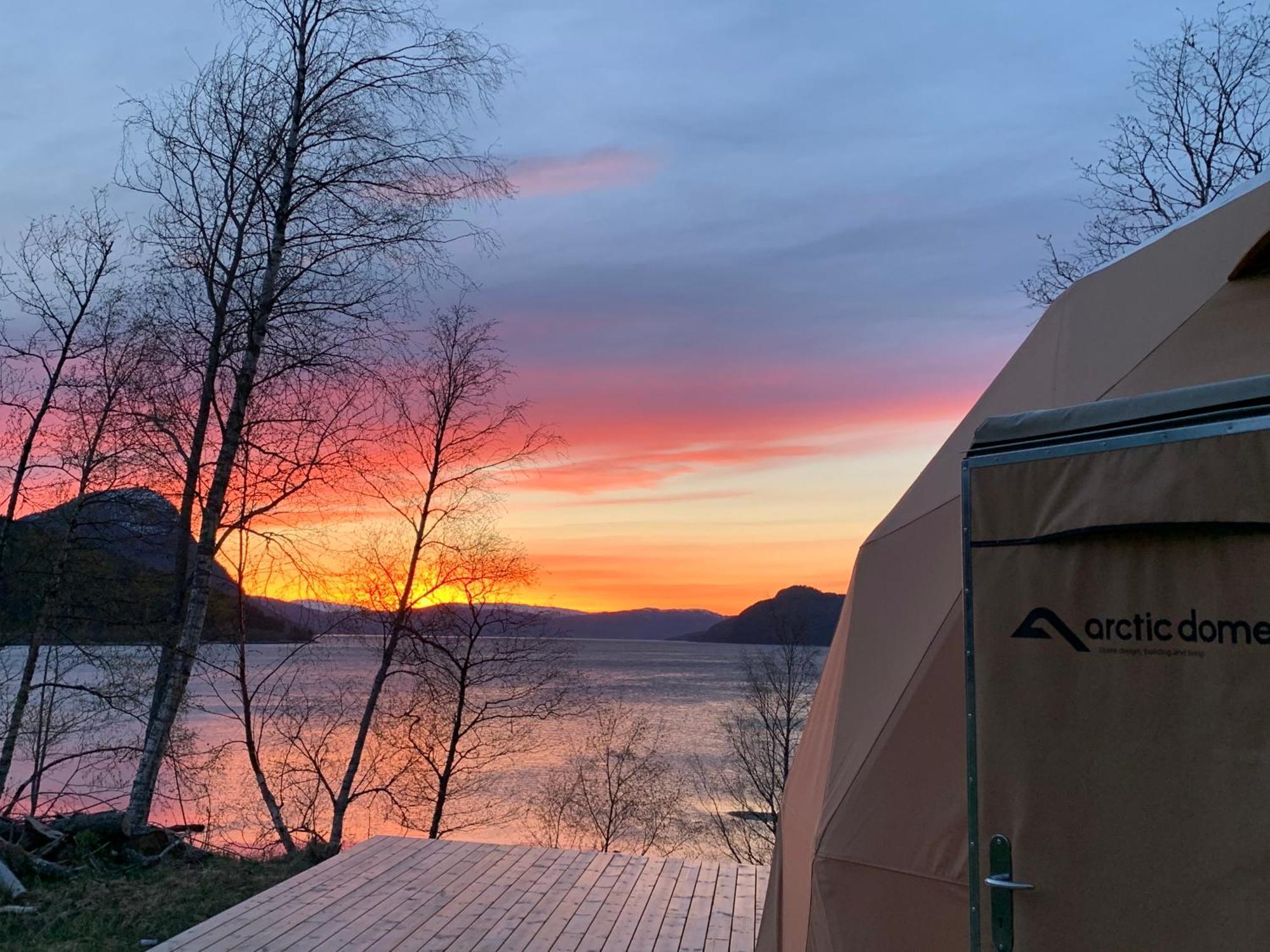 Fugelvagen, Cabins And Glamping Alvund ภายนอก รูปภาพ