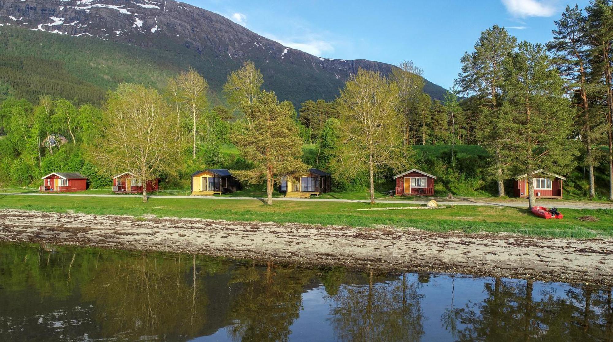 Fugelvagen, Cabins And Glamping Alvund ภายนอก รูปภาพ