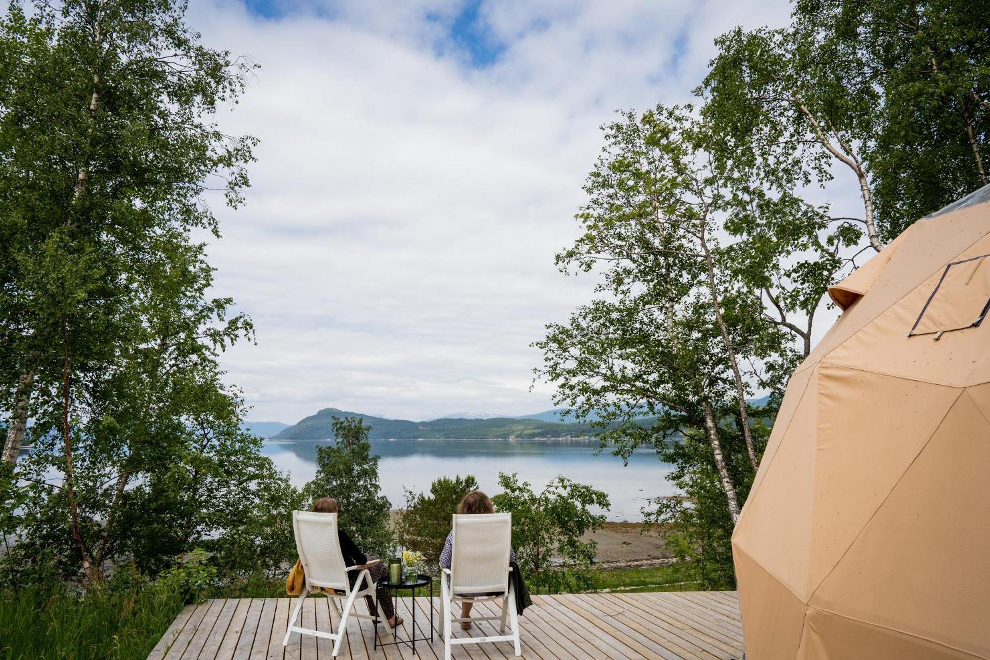 Fugelvagen, Cabins And Glamping Alvund ภายนอก รูปภาพ